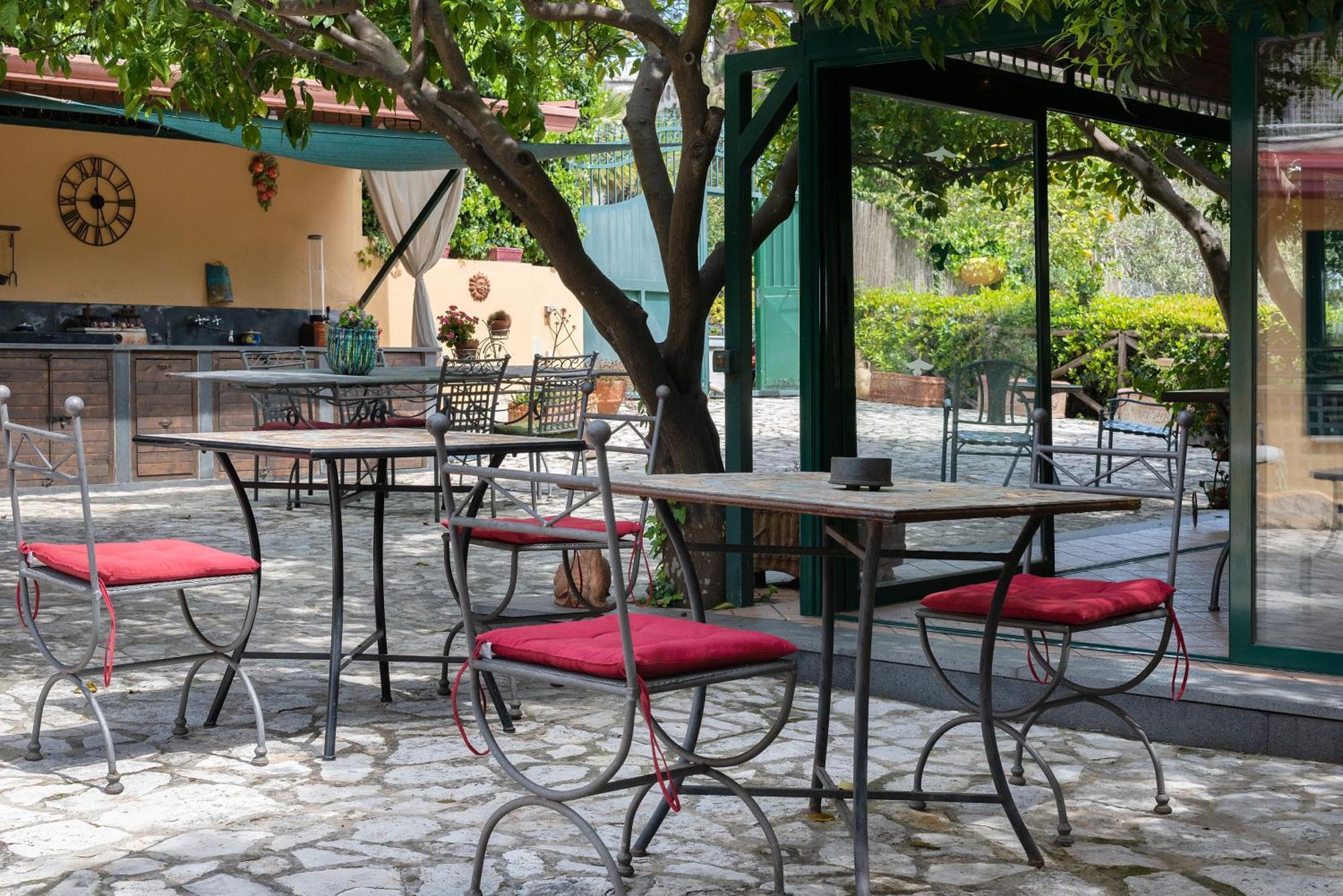 Bed & Breakfast La Nave Napels